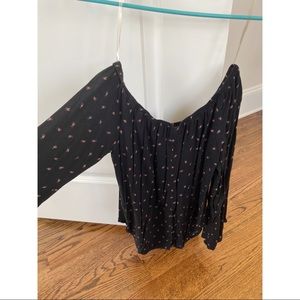 Off the shoulder long sleeve